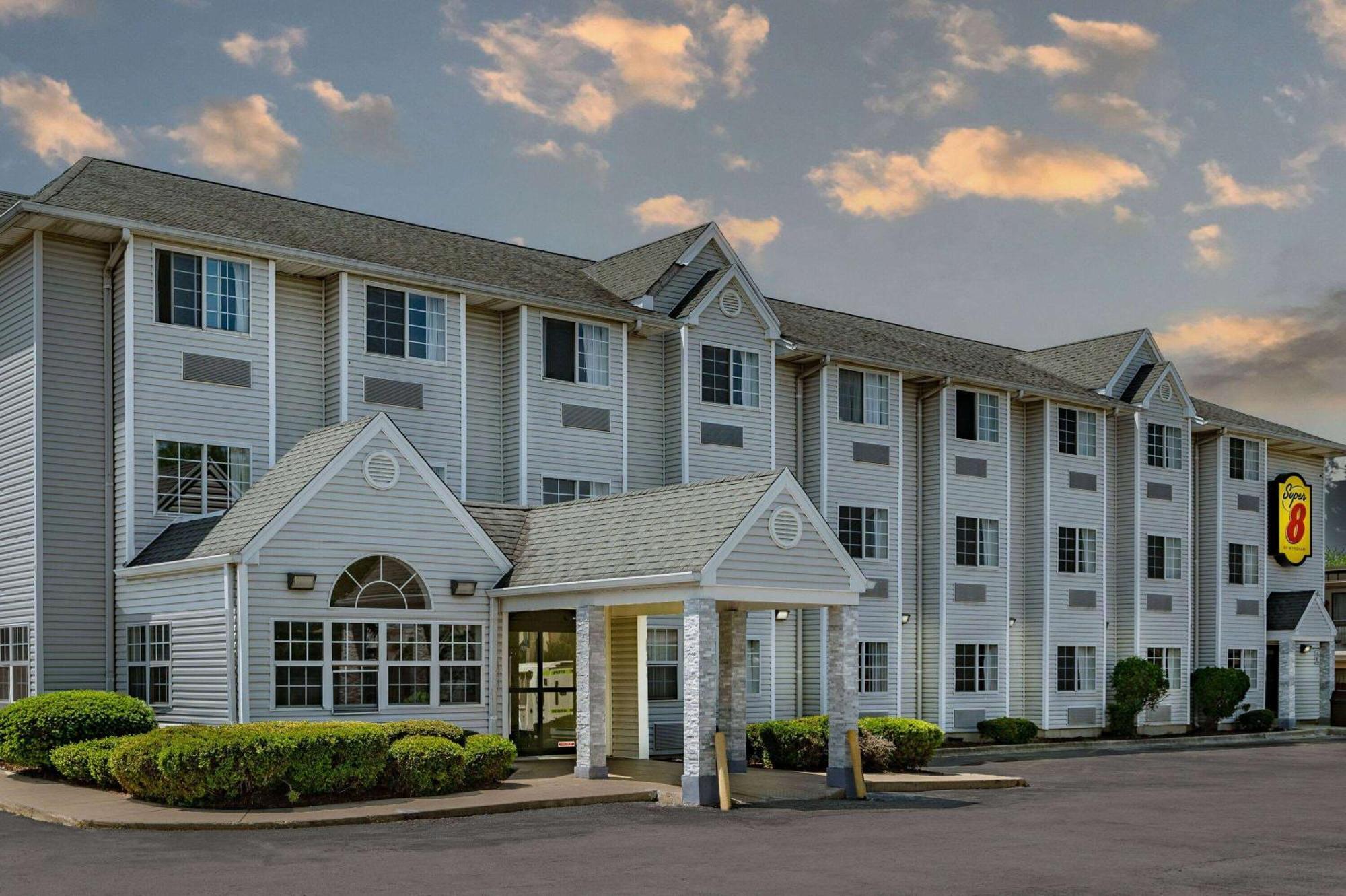 Super 8 By Wyndham Joliet Hotel Luaran gambar